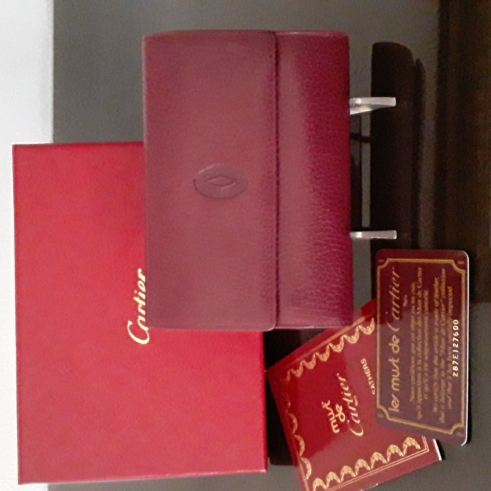 Auth CARTIER Bi-fold Kisslock Wallet, Burgundy FULL INCLUSION